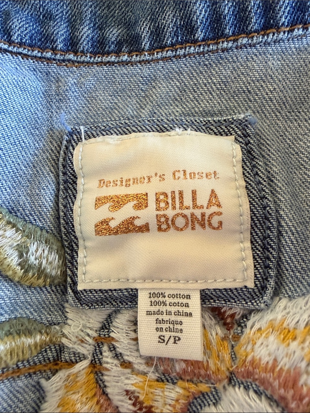 Billabong Light Blue Denim embroidered jacket size small - Picture 2 of 9